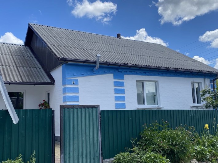 Продаю будинок у центрі - фото 1
