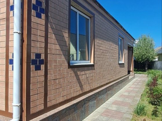 Продам добротний будинок у місті Корсунь-Шевченківський Корсунь-Шевченківський