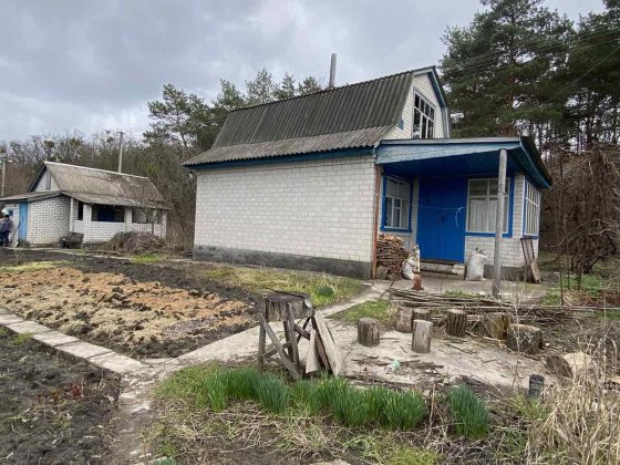Будинок капітальний дача  біля лісу  С. Благодатне Благодатное