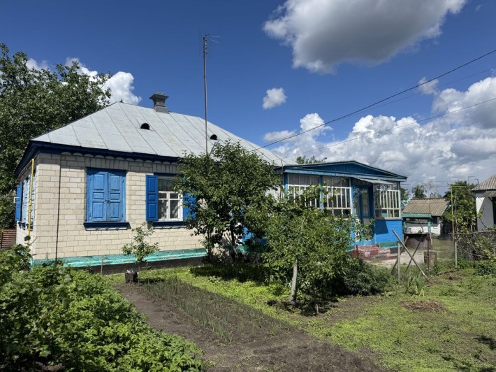 Продаж будинку в селі Лозівок біля Черкас - фото 1
