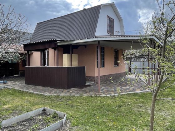 Приватний будинок с. Лозівок, СК Дружба Лозивок