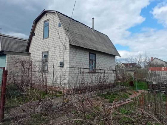 Продам дачний будинок на Фотоні Лозівок