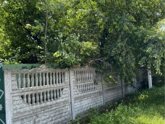 Будинок біля дороги під бізнес /Монастирище Монастырище