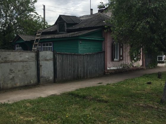 Продам будинок в центрі міста Борзна