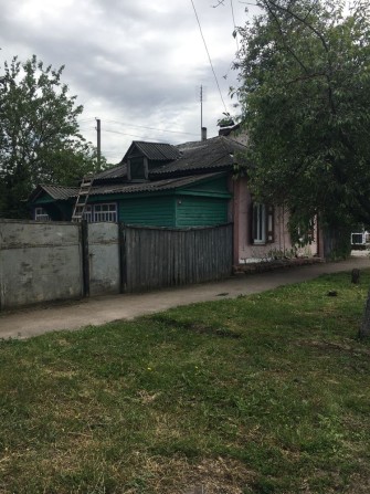 Продам будинок в центрі міста - фото 1