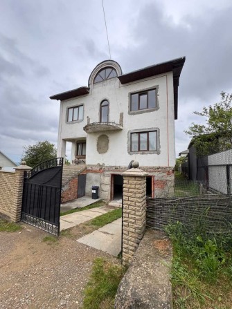 Продається  великий добротний будинок у Сторожинці - фото 1