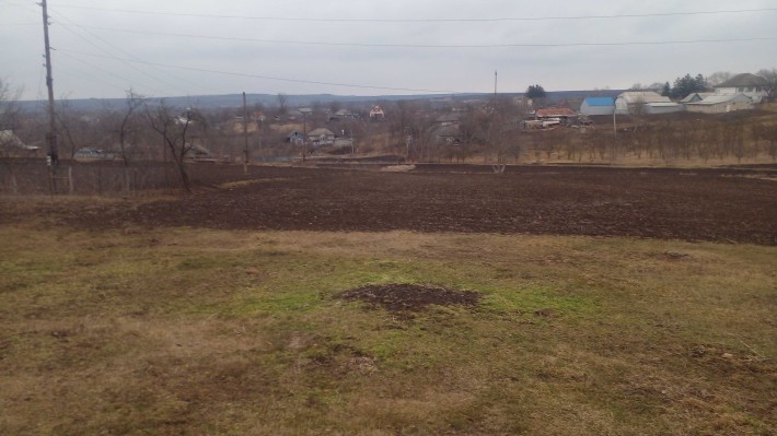 Продам будинок в селі з земельною ділянкою. - фото 1