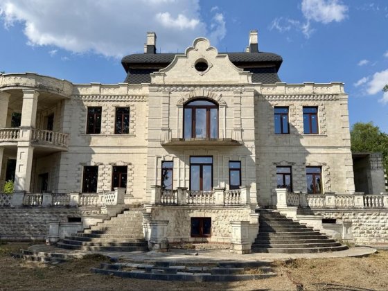 Продается эксклюзивный большой дом Владимирское