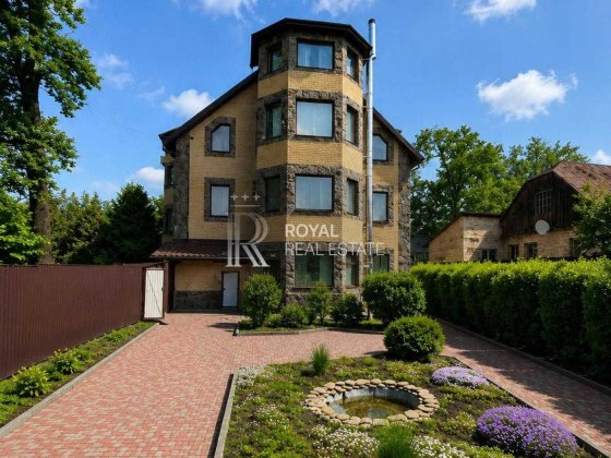 Продаж Будинок 873 м² Селище Шевченка Київ Подільський район 10 соток 4 поверхи + Мансарда