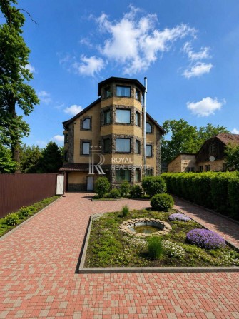 Продаж Будинок 873 м² Селище Шевченка Київ Подільський район 10 соток 4 поверхи + Мансарда - фото 1