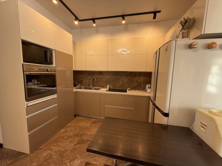 Продаж таунхаусу 120 кв.метрів ( з ремонтом та меблями) - фото 1