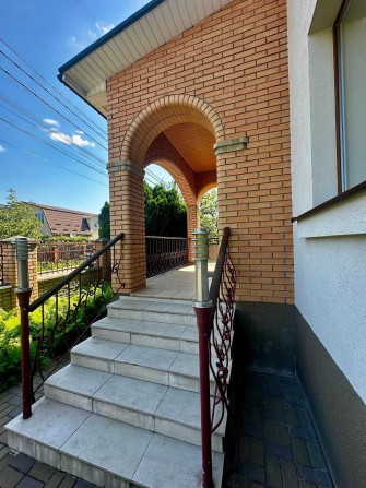Продаж будинку м. Бровари, 367 м2, подвійного призначення, від господаря - фото 1