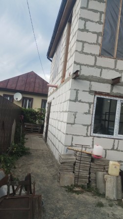 Продам будинок (2 поверхи) - фото 1