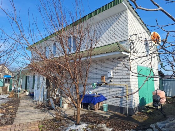 Будинок  +8 соток ГАЗ , електрика, вода м.Бориспіль