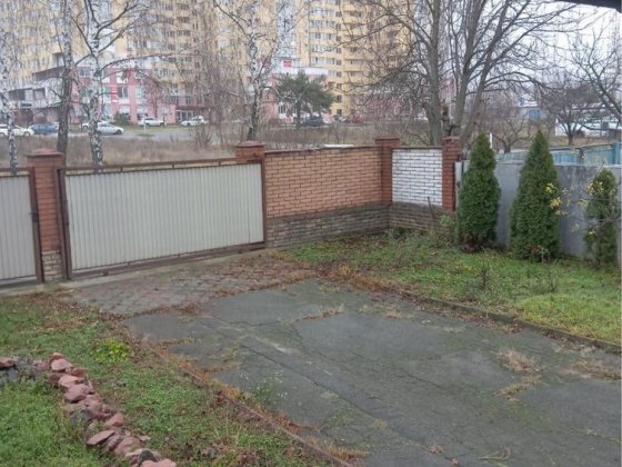 Продается дом с участком 8,5 соток . Свежий ремонт. Бортничи