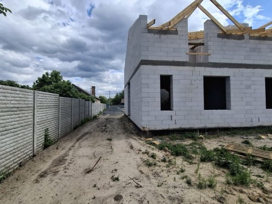 Продам дуплекс з газом в м. Буча Буча