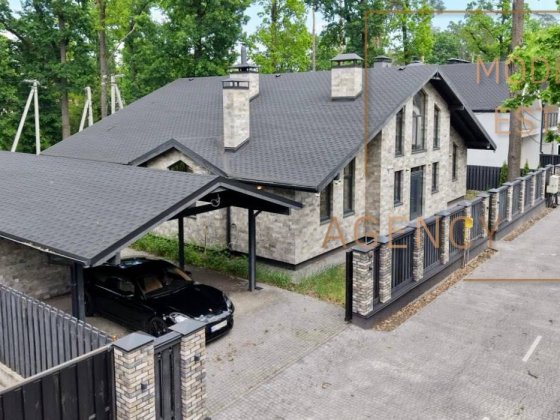 м. Буча, Будинок 230м2 + 8соток, з Дизайнерськім ремонтом, без комісії