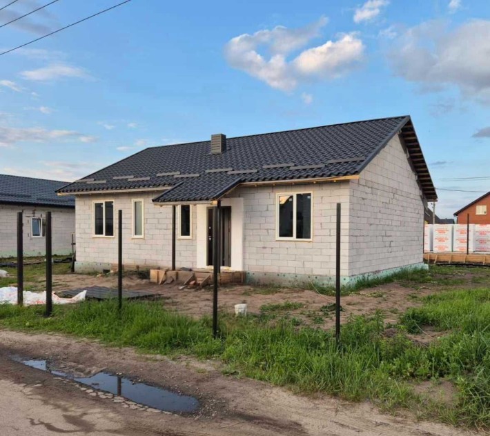 Будинок 92 м² | 3 спальні + кухня-вітальня 34 м² | Без комісії - фото 1