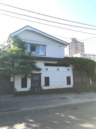 Продаж Будинку, Фортеця на 4 сотках Солом'янський р-н. Вулиця Нечуя-Левицького 12 -А. Без комісії. - фото 1