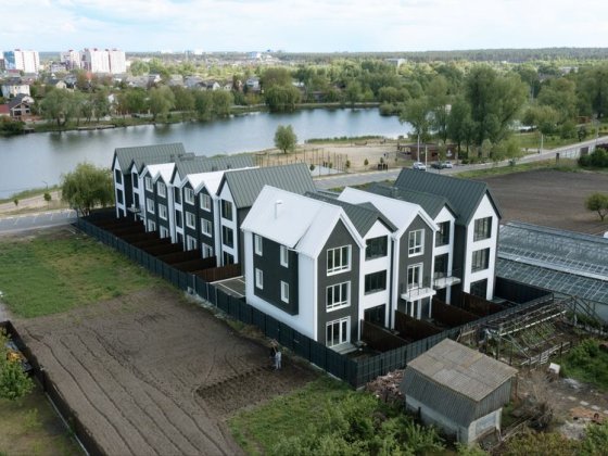 Таунхаус біля озера. 4 км від Києва. 100 м². Акційна ціна Київ