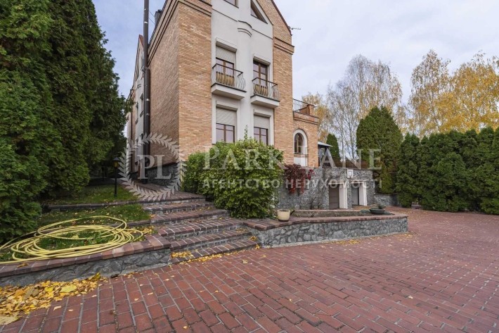 Продаж будинку Подільський рн вул Красицького 830 м2 22 сотки Всі комунікації Цегляний будинок - фото 1