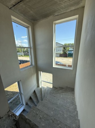 Без % Продам будинок таунхаус в Києві Троєщина Маяковського 21 - фото 1