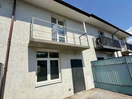 Продаж будинку таунхаус Київ Русанівські сади Дніпровський Воскресенка поруч озеро Київ