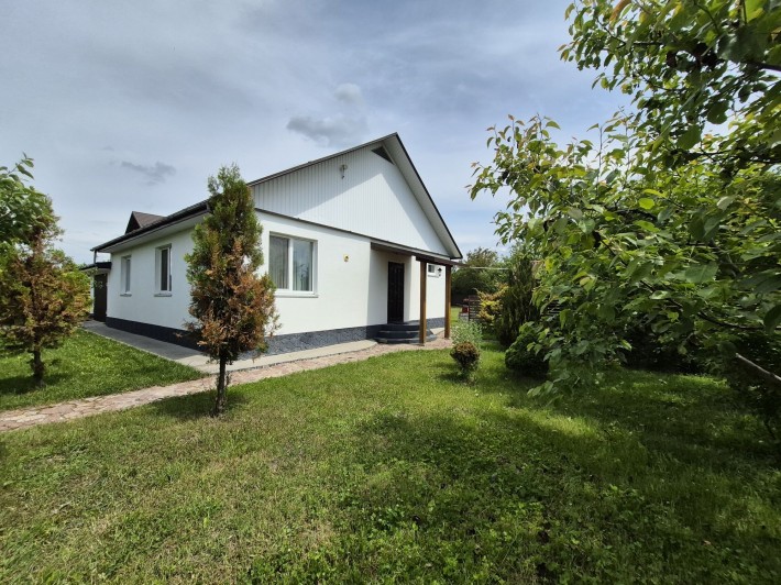 Продаж будинку з ремонтом в Борисполі. Гараж, альтанка - фото 1