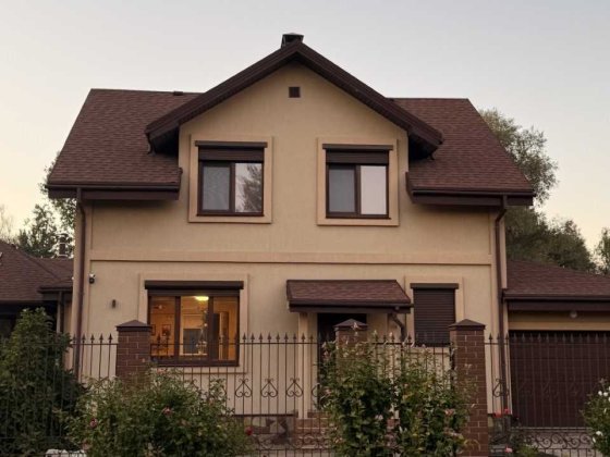 Київ Садова Осокорки р-н Шлюз №2 єроремонт будинок без комісії