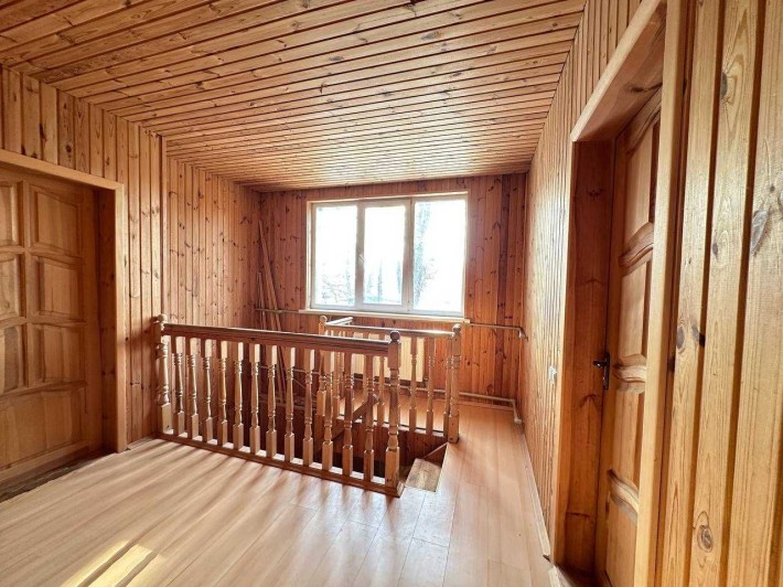 Продам відокремлену половину будинку, в самому центрі м. Ірпінь. - фото 1