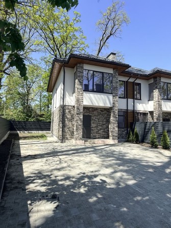 Сучасний дуплекс біля парку Незнайка 140 м² 4 спальні Центральні комунікації - фото 1