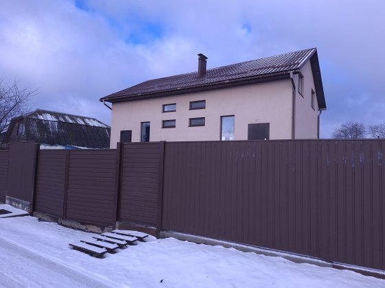 Будинок, дім на два входи, земельна ділянка