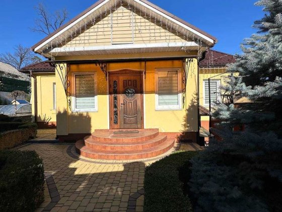 ТЕРМІНОВИЙ ПРОДАЖ! ЗНИЖЕННЯ ЦІНИ! Сучасний будинок в Ірпені, район Центрального парку Ірпінь