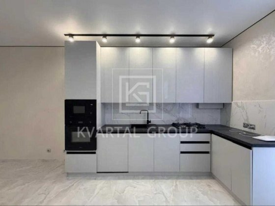 ПРОДАЖ! Готовий таунхаус з ремонтом та 4 спальнями у Бучі | Газ | Під держпрограми Буча