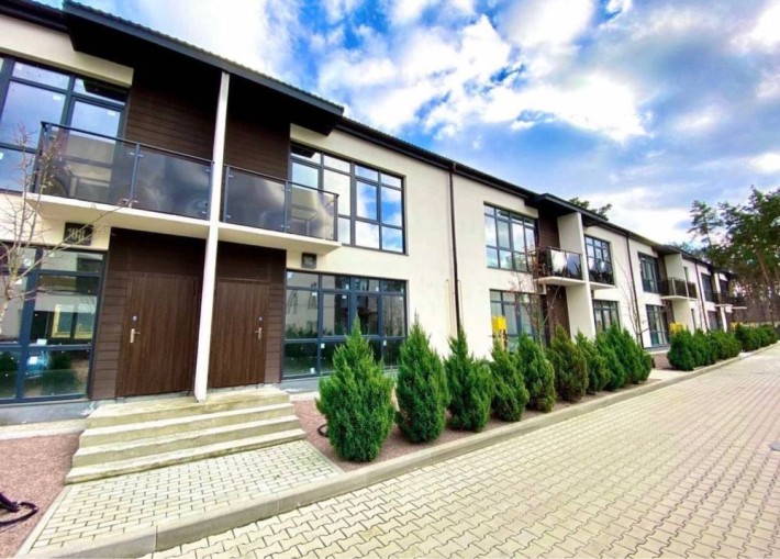 Продаж тауну 125м2 в закритому КМ з басейном. ГАЗ є, Центральні комун. - фото 1