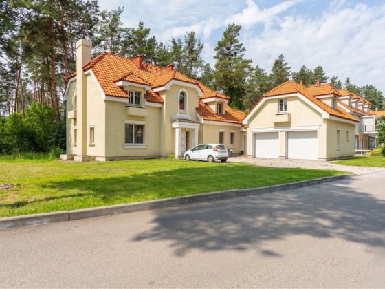 Продаж / Будинок  Київ, Голосіївський район, вул. Столичне шосе, 149 Киев
