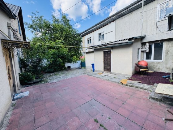 БЕЗ КОМІСІЇ частина будинку 80м2 в житловому стані на ділянці 10 соток Ирпень