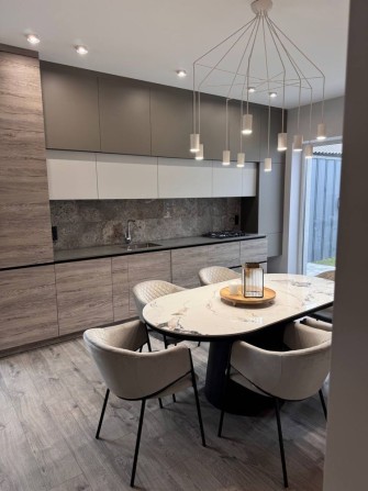 Будинок 229 м² у центрі Івано-Франківська | Авторський ремонт | Сауна  | Гараж. - фото 1