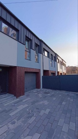 Продаж сучасних таунхаусів з гаражами та просторими кімнатами - 160м2 - фото 1