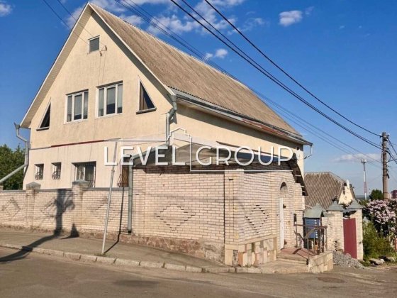Будинок 230 м² 9 соток Солом’янка просп. Лобановського Траншейна Киев