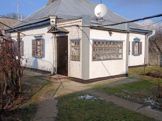 Будинок, с. Погреби ,Кременчуцький р-н Кременчук