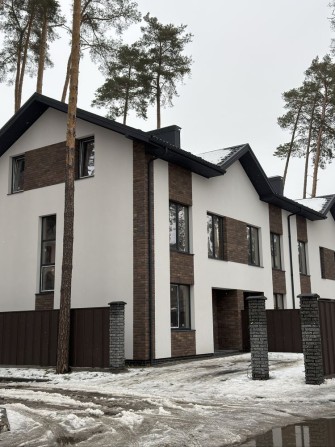 Старт продажу таунхаусів в Центрі міста і вже залишився 1 - фото 1