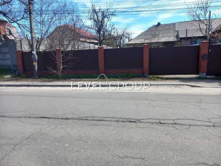 Продаж будинок з ділянкою 7 сот. під будівництво в Жулянах без комісії - фото 1
