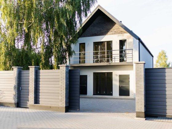 Продаж двоповерхового будинку Жуляни закрите містечко 185м2 Теремки Київ