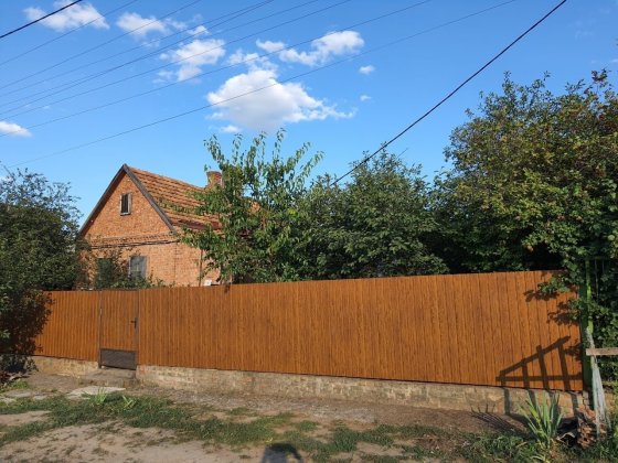 Дом общая площадь 48м2 10 соток ( солн. панели 66 штук),  " Кирпичные завод"