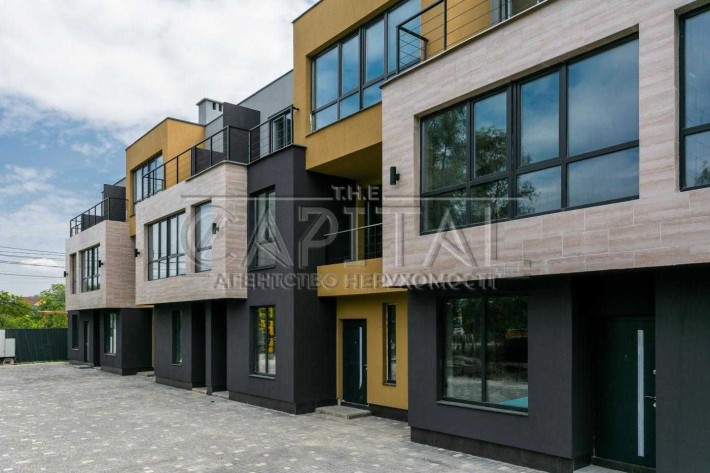 Продаж будинку в Києві, Дніпровський район, вулиця Садова. - фото 1