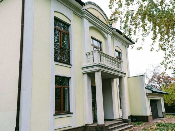 Продаж будинку на пл. Шевченка, в парку Крістерова гірка. Киев