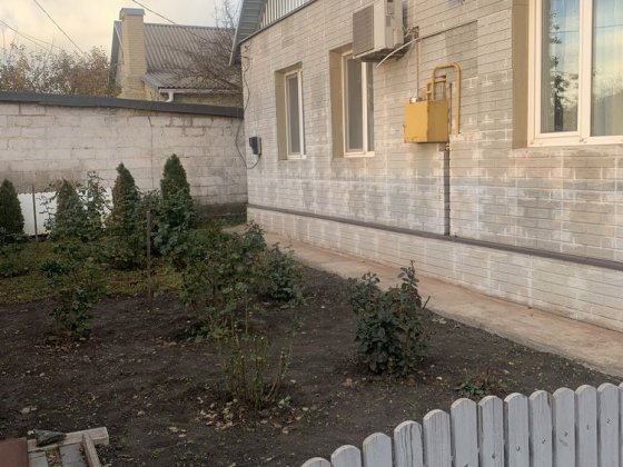 Продаж Будинок з гаражем між КРЕС та Зарічний Кривий Ріг