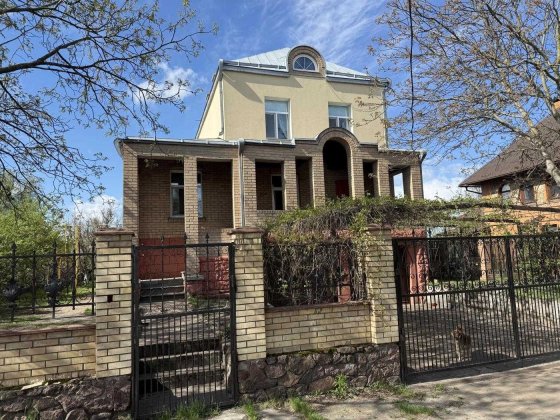 Автономний будинок з ремонтом. Дарницький район ( Бортничі ) Без% Київ