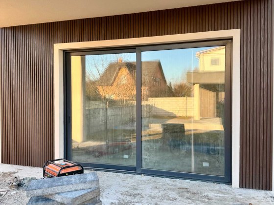 Продаж будинку з басейном 150м2 закрита вулиця,метро Славутич Осокорки Київ